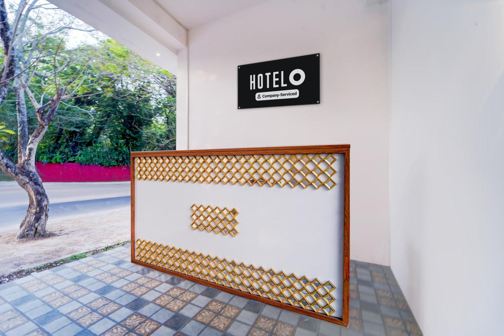 Super Hotel O Gandhi Nagar Near South Railway Backgate Kochi Dış mekan fotoğraf